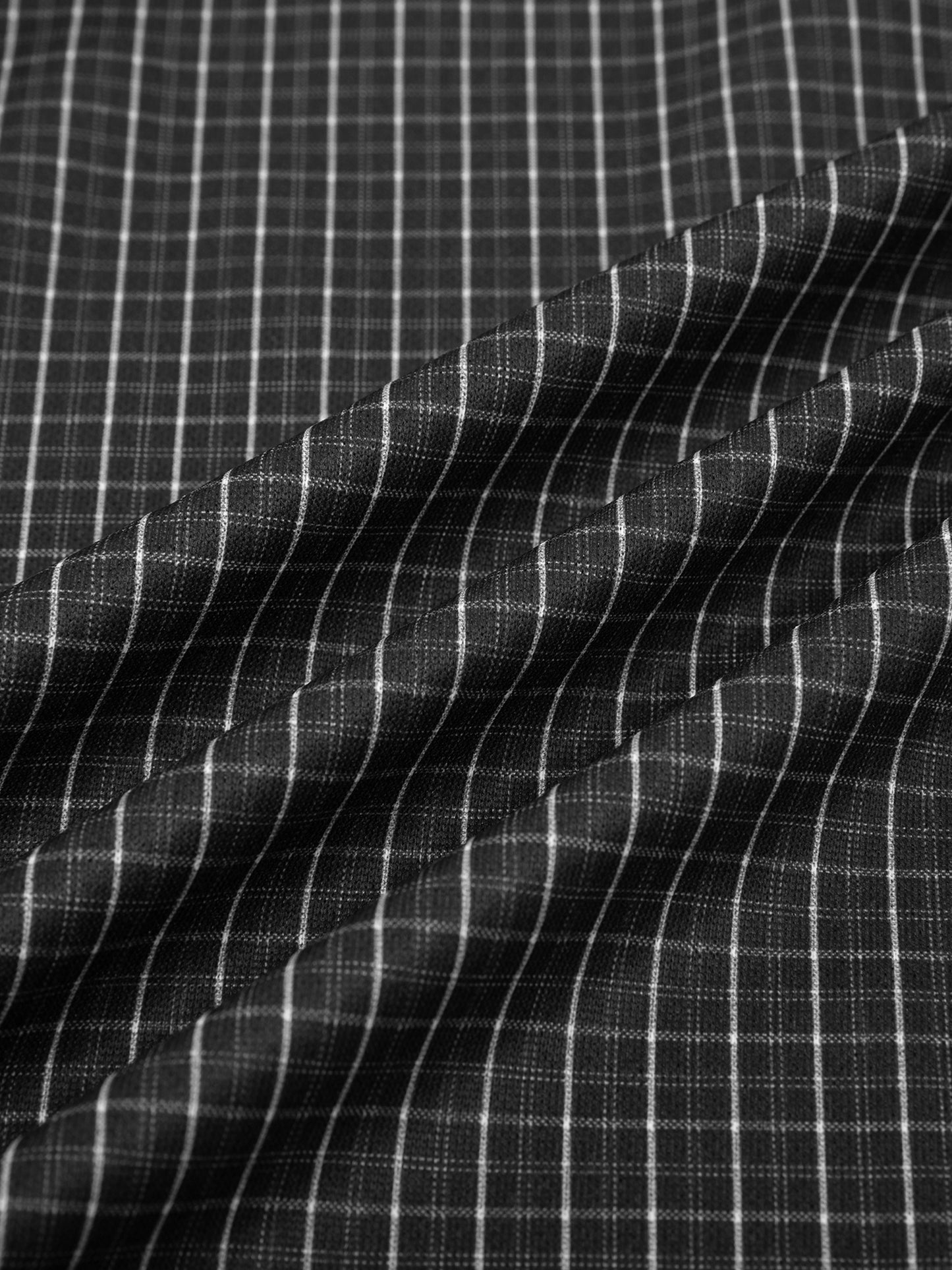 SUSTN Black Plaid Boxy Zip UpU